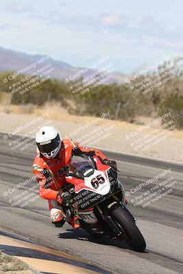 media/Nov-16-2025-Race Pace (Sun) [[8c5fa54630]]/Verified Riders/4-Turn 3 Inside (1050am)/